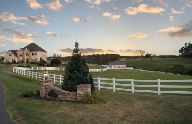 Privacy Fencing | KVT Vinyl Fence Keystone Vinyl Tech Lancaster PA